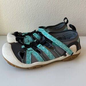Keen Big Kid's Knotch Creek Sandals Water Shoes Size 5